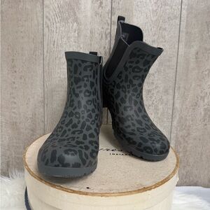 Roma Black Leopard Women's Rain Boots